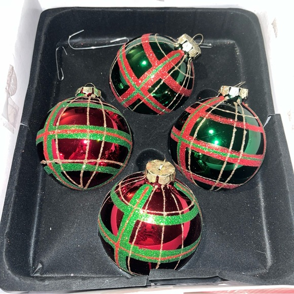 Other - Vintage Festive Red and Green plaid Holiday Ornaments
